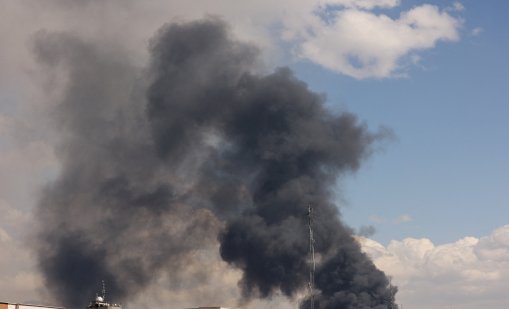 "Тъмно, като нашето бъдеще&ldquo;: Иранци след бомбардировките на петролните депа в Техеран