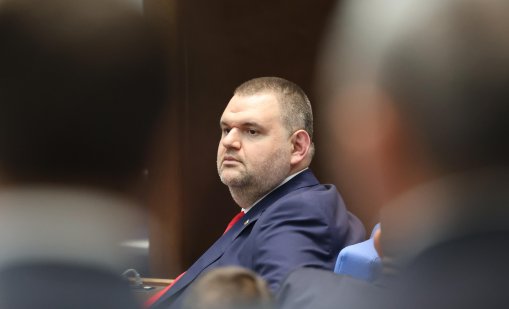 Пеевски написа остро писмо до Желязков заради водната криза