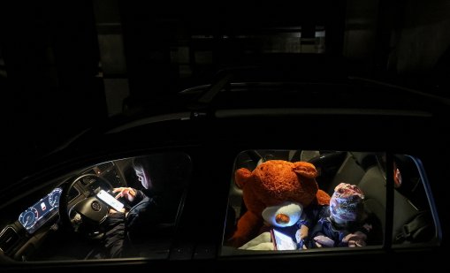 Деца в Запорожие се готвят за война, докато руснаците са само на 15 км разстояние