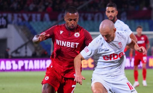 Футболистът на ЦСКА Давид Пастор се качил пиян зад волана заради семейна трагедия