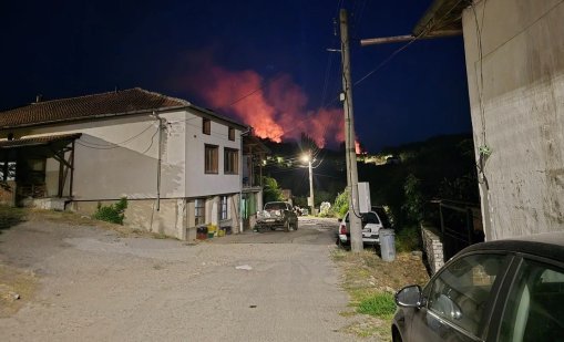 Пламна голям пожар над село Илинденци