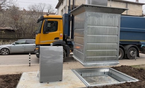 Монтират първите 40 подземни контейнера за боклук във Варна