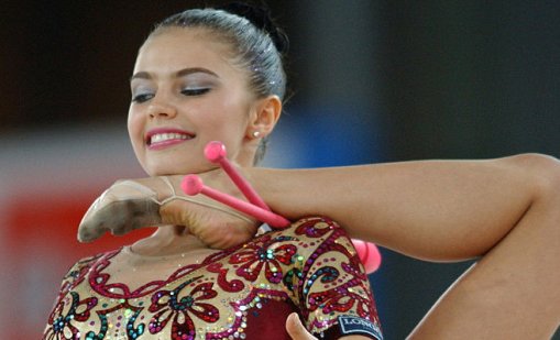Кабаева изпълнява ролята на първа дама, пътува с Путин в чужбина 