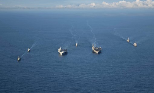 Самолетоносачът USS George H.W. Bush е засечен в Индийския океан