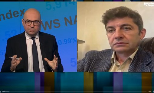 Кап. Калчев за танкера: Ситуацията е критична, корабът може да се откъсне от котвата