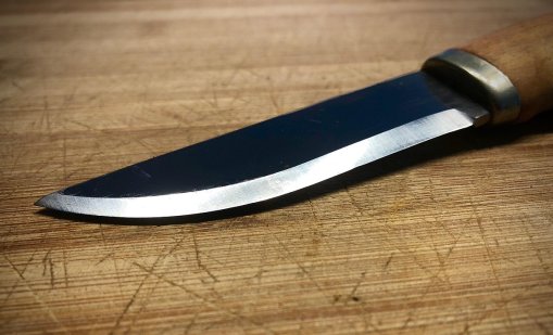 Опитаха се да убият българин в Косово, намушкан е във врата и гърдите