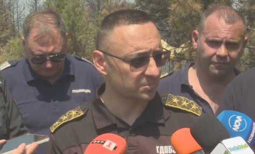  Джартов: Пожарът над село Илинденци все още не е овладян