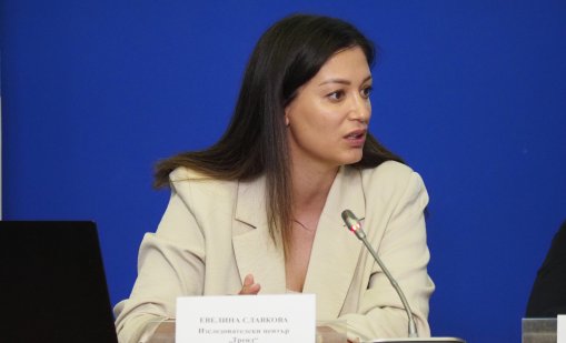 Евелина Славкова: Все повече се усеща хипотезата ГЕРБ да няма кандидат за президент