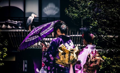 На местните им писна, как страните се борят с тълпите туристи?