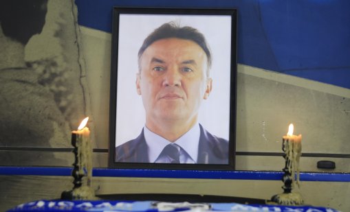 България се прощава с футболната легенда Боби Михайлов