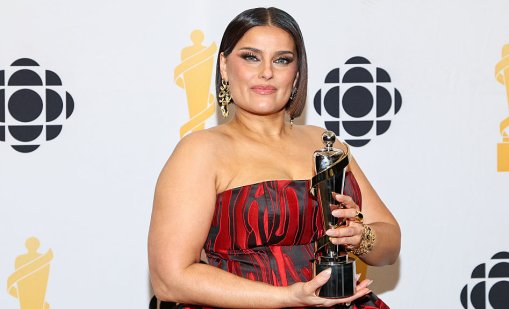 Нели Фуртадо дебютира с нова прическа за влизането ѝ в Канадската зала на славата