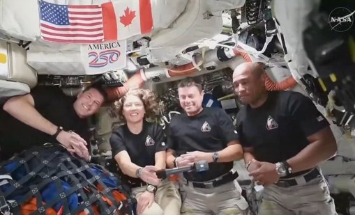 "Артемис" дава отговори: Как телата на астронавтите се справят с пътя до Луната? 