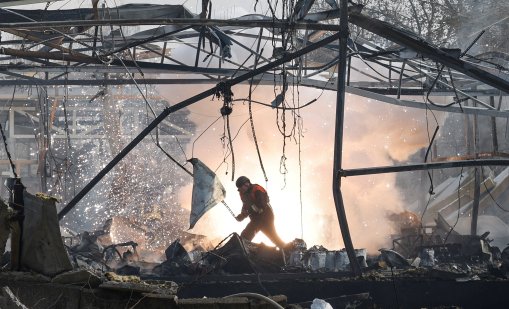 Защо Путин премества ракетните заводи по на изток