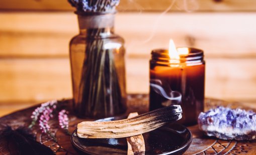 Как да ползваме пало санто при негативна енергия и за повече баланс?