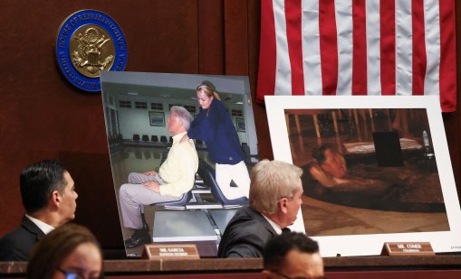 Хилари Клинтън твърди, че тя и Бил "нямат връзки с Епстийн&ldquo;