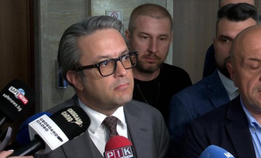 Тома Биков: Искат да превърнат парламента в "гумен печат" на Радев 