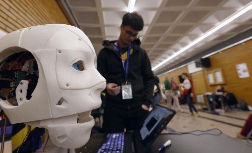 Студената война с изкуствения интелект, която ще предефинира всичко