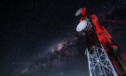 Подобно на "Радиото на страшния съд", мистериозен сигнал предава съобщения край Иран ВИДЕО