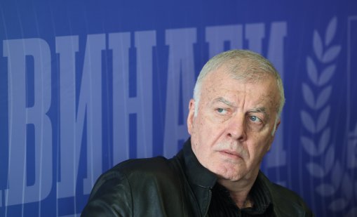 Наско Сираков разкри: Интерес към акциите на Левски има, реална оферта - не