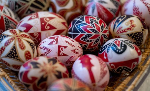 Колко ще струва великденска трапеза тази година при съседите?