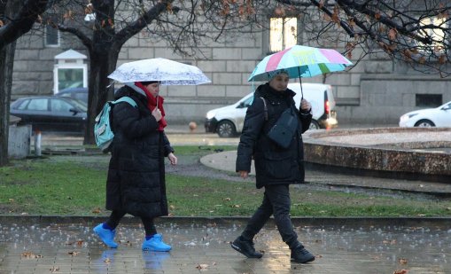 Днес ще е по-студено, на север дъжд, в планините сняг