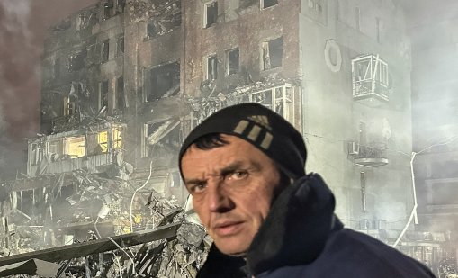 В кадър: Най-мащабната руска атака с ракети в Харков за тази година