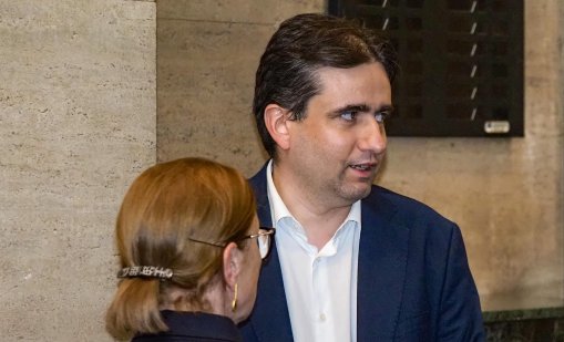 Божанов: Трябва да бъдем единни, с една парламентарна група  