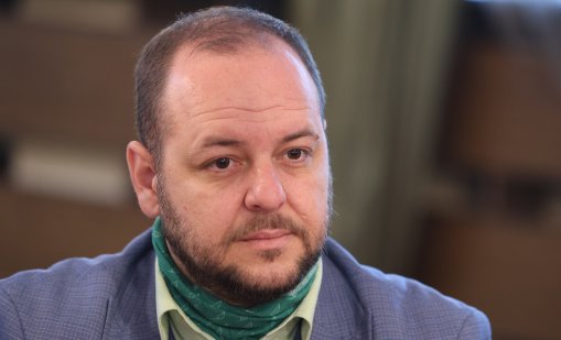 Борислав Сандов няма да участва на изборите, цитира Калушев