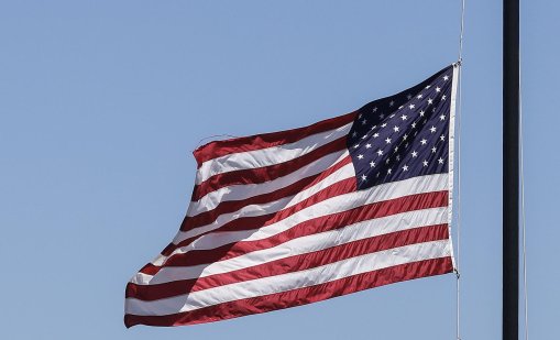 За първи път от 20 години американски самолет "падна в бой"