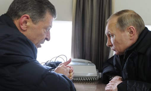 Козак напусна Путин, с какво ще бъде запомнен най-известния украинец в Кремъл?