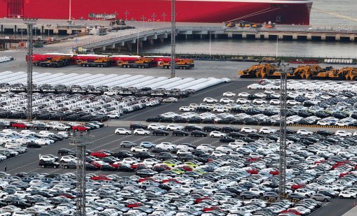 В Китай построиха кораб за превоз на 10 800 автомобила