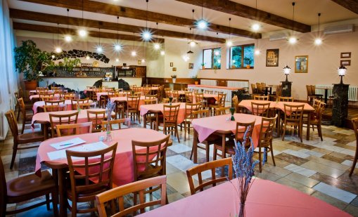 С около 30 лева по-скъпи са кувертите за нова година 