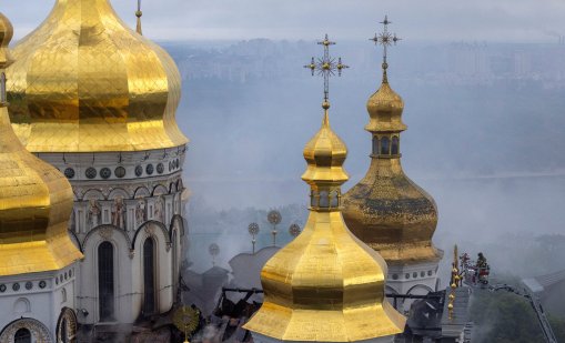 Зеленски за атаката: Сериозно престъпление срещу християнската култура