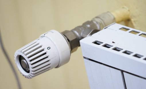 КЕВР глоби "Топлофикация София" и още едно дружесто със 108 хил. евро за пазарна манипулация