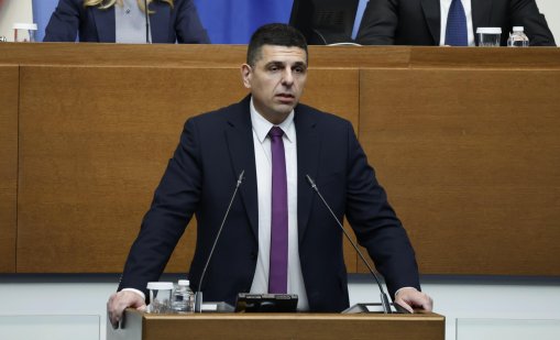 &ldquo;Сянка на Радев&ldquo;: Мирчев с нова атака срещу Йотова