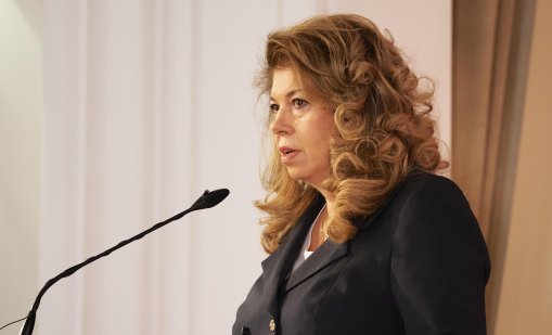 Йотова подписа указа за свикване на 52-рото НС на 30 април