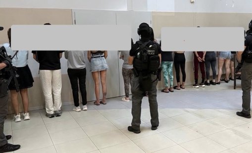 Рекет, проституция, просяци... Ще замлъкнат ли "Калашниците"?