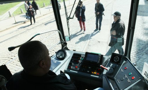 Последното действие на починалия ватман е било да задейства ръчната спирачка