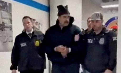 Китай призова САЩ: Незабавно освободете Мадуро