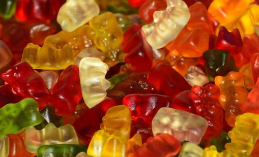 В Нидерландия: Установиха канабис в бонбони Haribo
