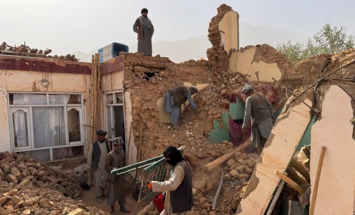 Афганистан започва почистване след земетресението, загиналите са вече 27 