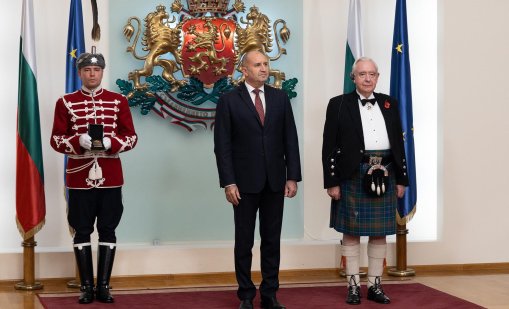 Радев подкрепи Саркози: Днес той е в затвора и се нуждае от нашата подкрепа