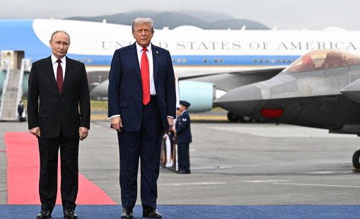 Кое е най-важното събитие в света за отминаващата си 2025 година?