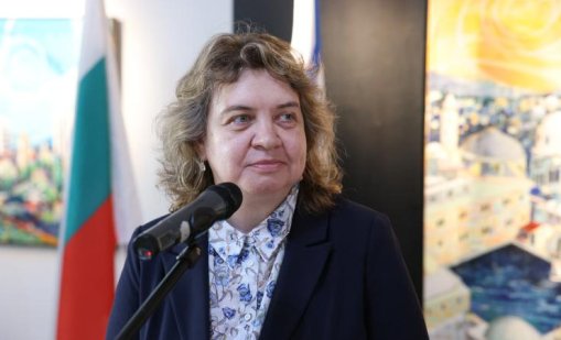 Киселова за исканата оставка: Шокиращ начин да се повдигне въпросът за зависимостите