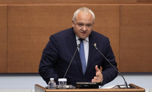 Депутатите ще изслушат на Демерджиев за Пеевски и мантинелите