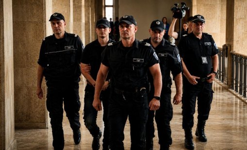 Никола Бургазлиев остава в ареста