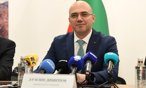 Курортите чакат туристи, но туристи няма