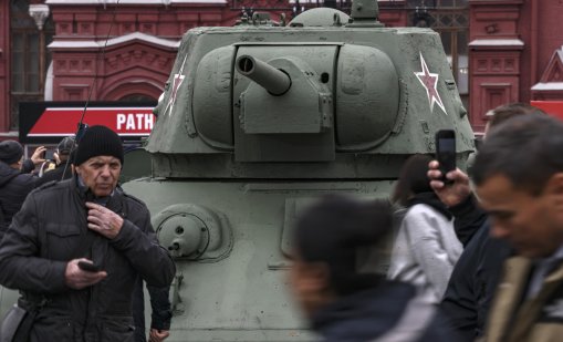 Русия строи 400 танка годишно, но не може да избегне войната с дронове