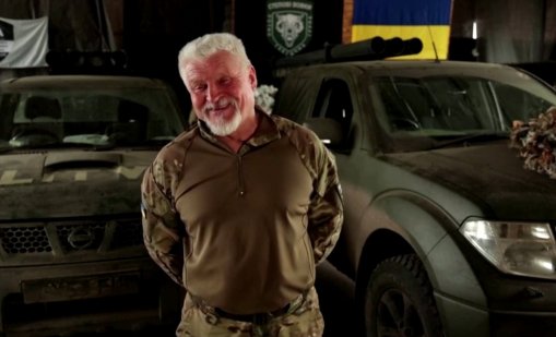 Украинските дядовци, които оправят ракети, за да стрелят по хората на Путин