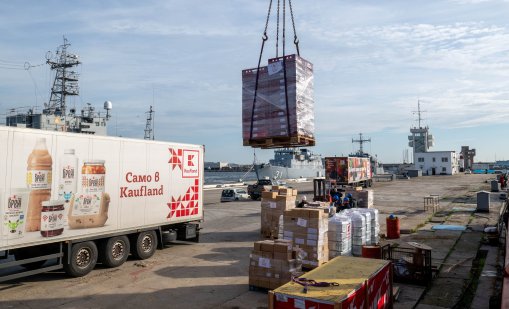 Над 100 тона от складовете на Kaufland достигат до Антарктика 